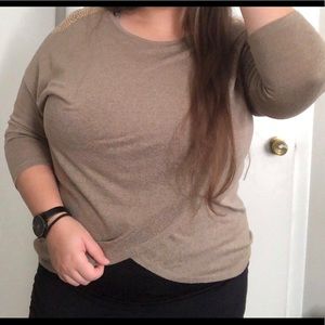 Women’s dress shirt